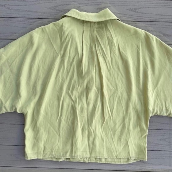 Lulu's NWT Safari Light Green Oversized Button-Up Top XS - Picture 10 of 10